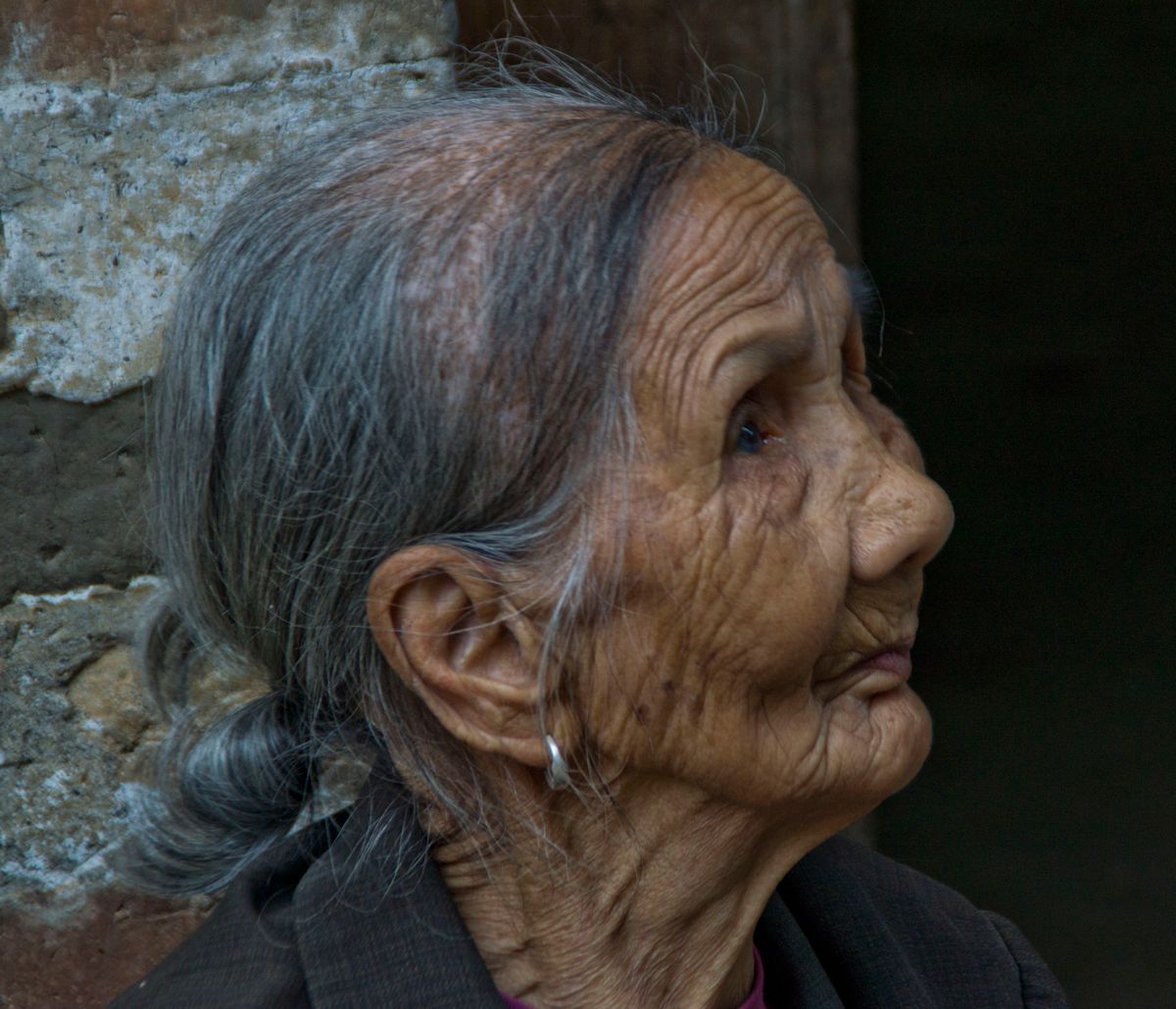 98 jarige mevrouw uit het Karstgebergte in China