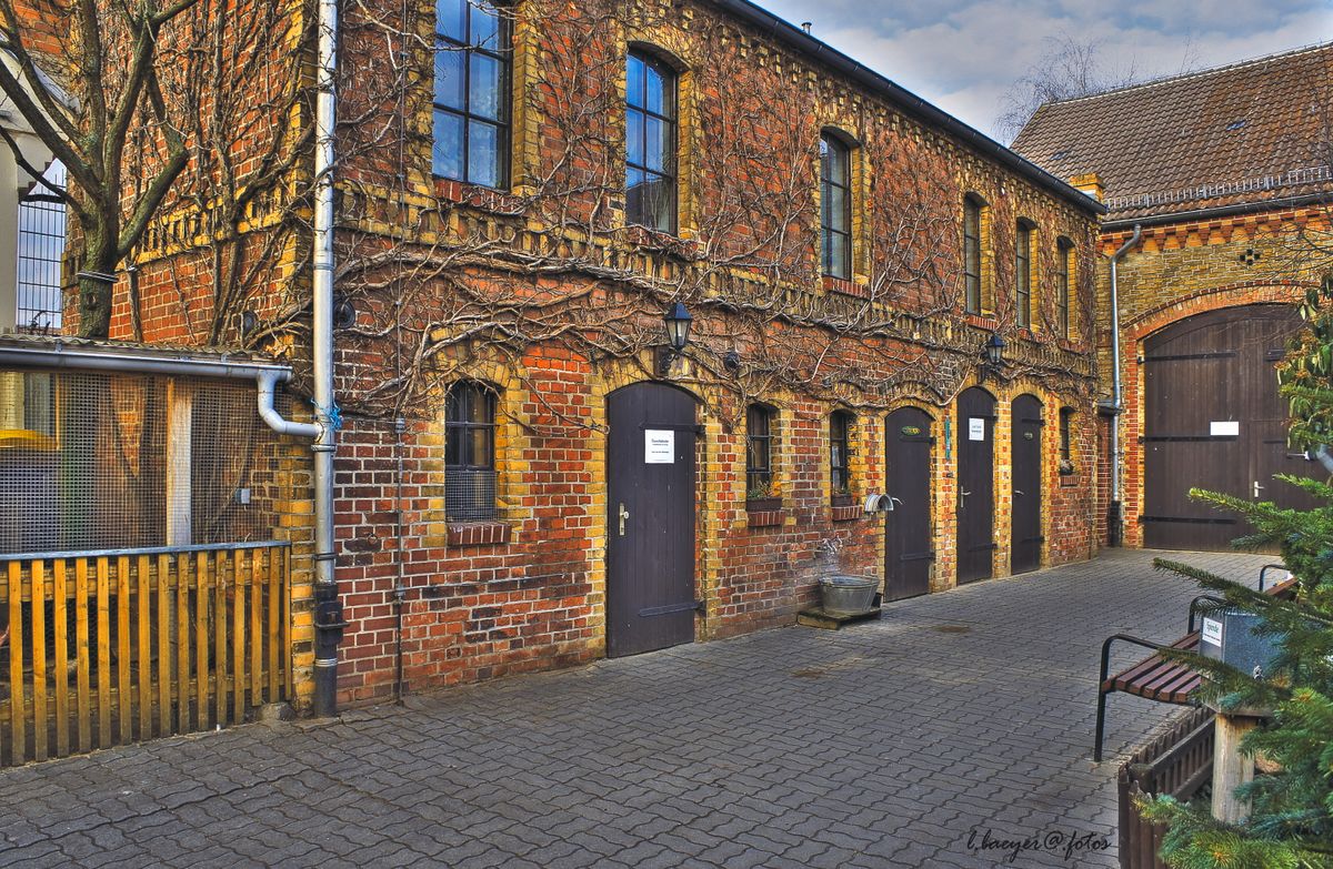 ein kleiner Bauernhof befindet sich mitten in Berlin im Stadtbezirk Marzahn. Für die, die aus Berlin sind.