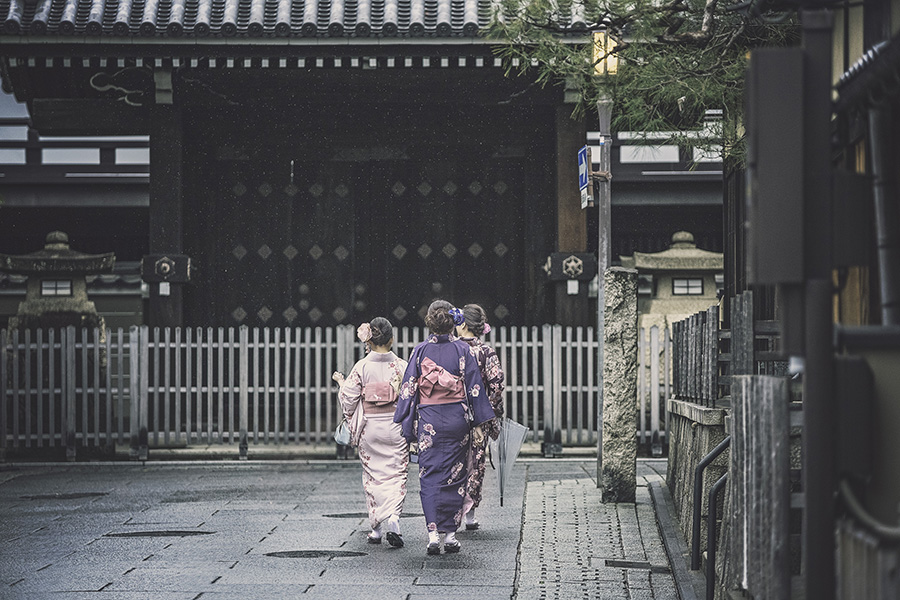 Kimonos in Kyoto.jpg