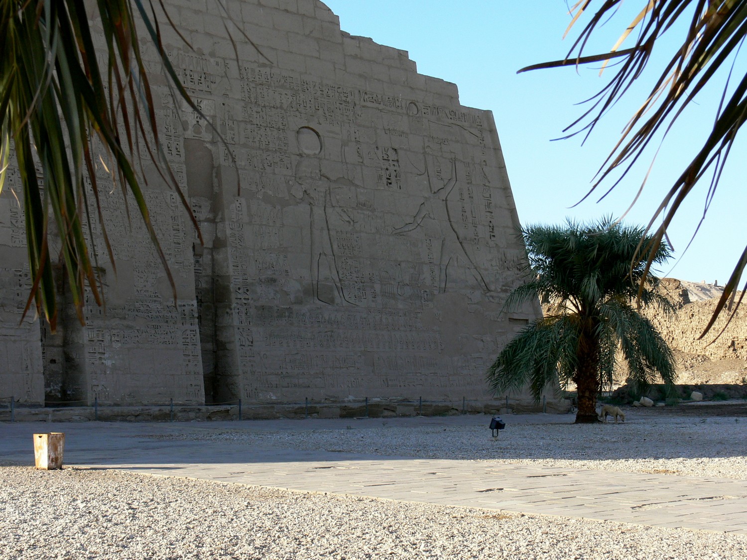 Medinet_Habu