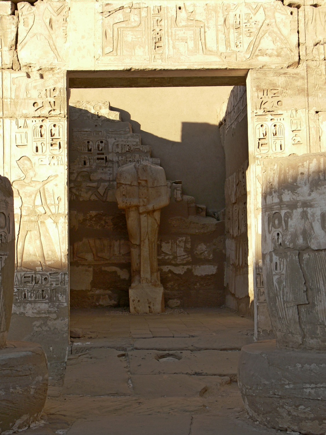 Medinet_Habu