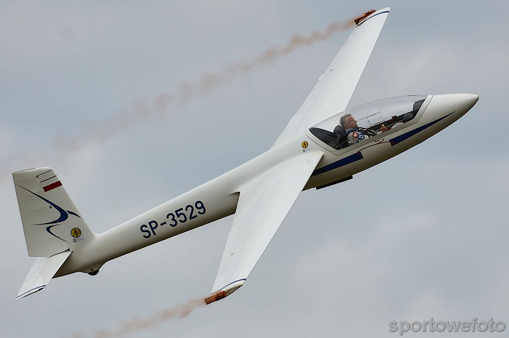 Miedzynarodowa Wystawa Lotnicza Fly Fest; Marganski Swift S-1. Jerzy Makula