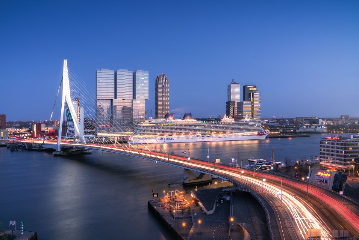 City cruises in Rotterdam